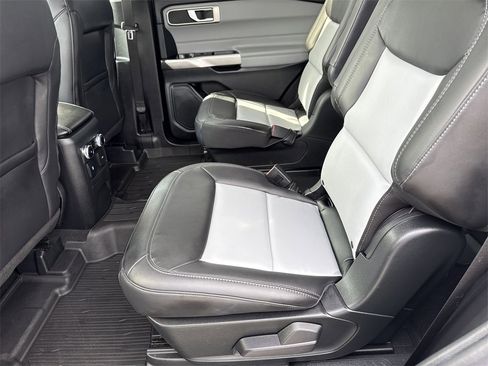 Used 2023 Ford Explorer XLT w/ Equipment Group 202A image 20