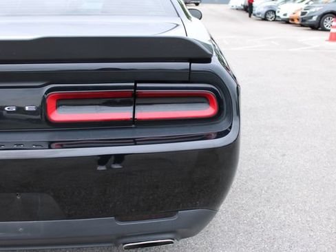 Used 2017 Dodge Challenger SXT RWD image 37