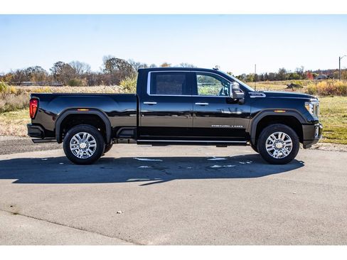 Used 2023 GMC Sierra 2500 Denali w/ Denali Ultimate Package image 2