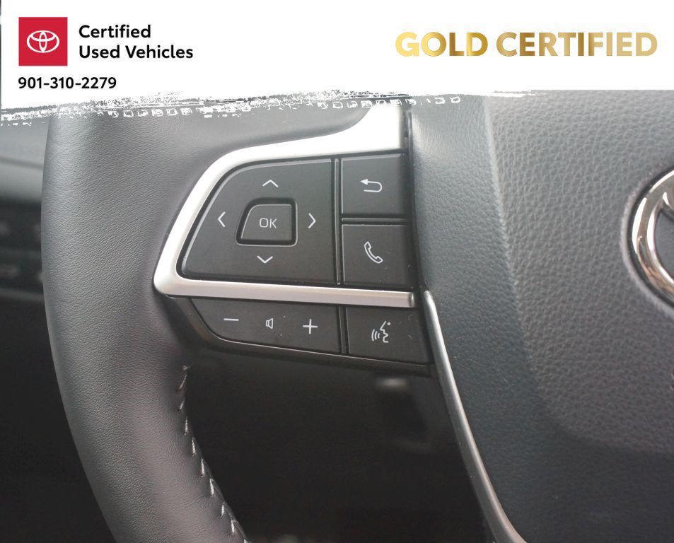 Used 2025 Toyota Highlander Limited AWD/4WD image 10