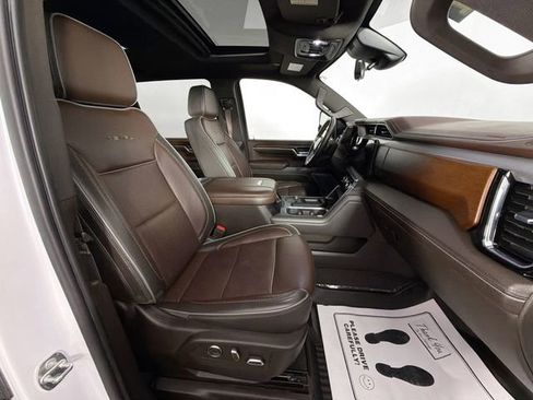 Used 2024 GMC Sierra 2500 Denali w/ Denali Reserve Package image 31