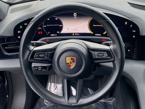 Used 2022 Porsche Taycan 4S image 12