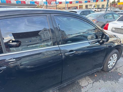 Used 2008 Nissan Versa 1.8 S w/ PWR Pkg image 3