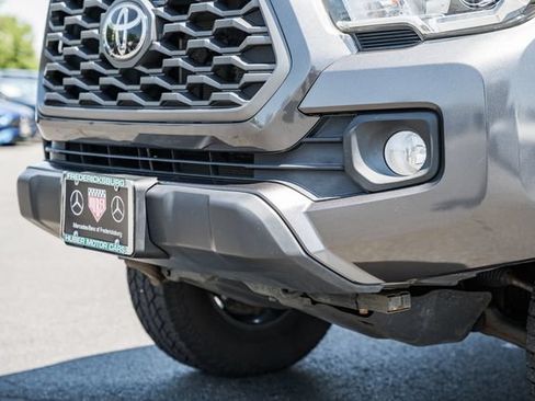 Used 2020 Toyota Tacoma TRD Off-Road AWD/4WD image 14