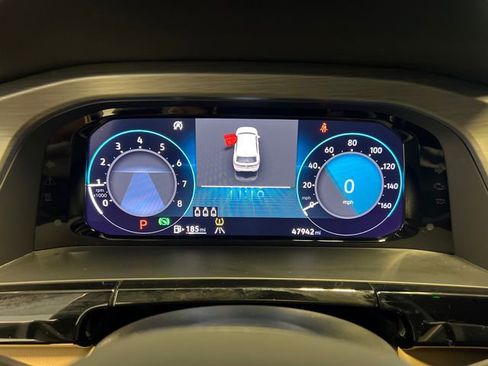 Used 2024 Volkswagen Atlas Cross Sport SE image 23