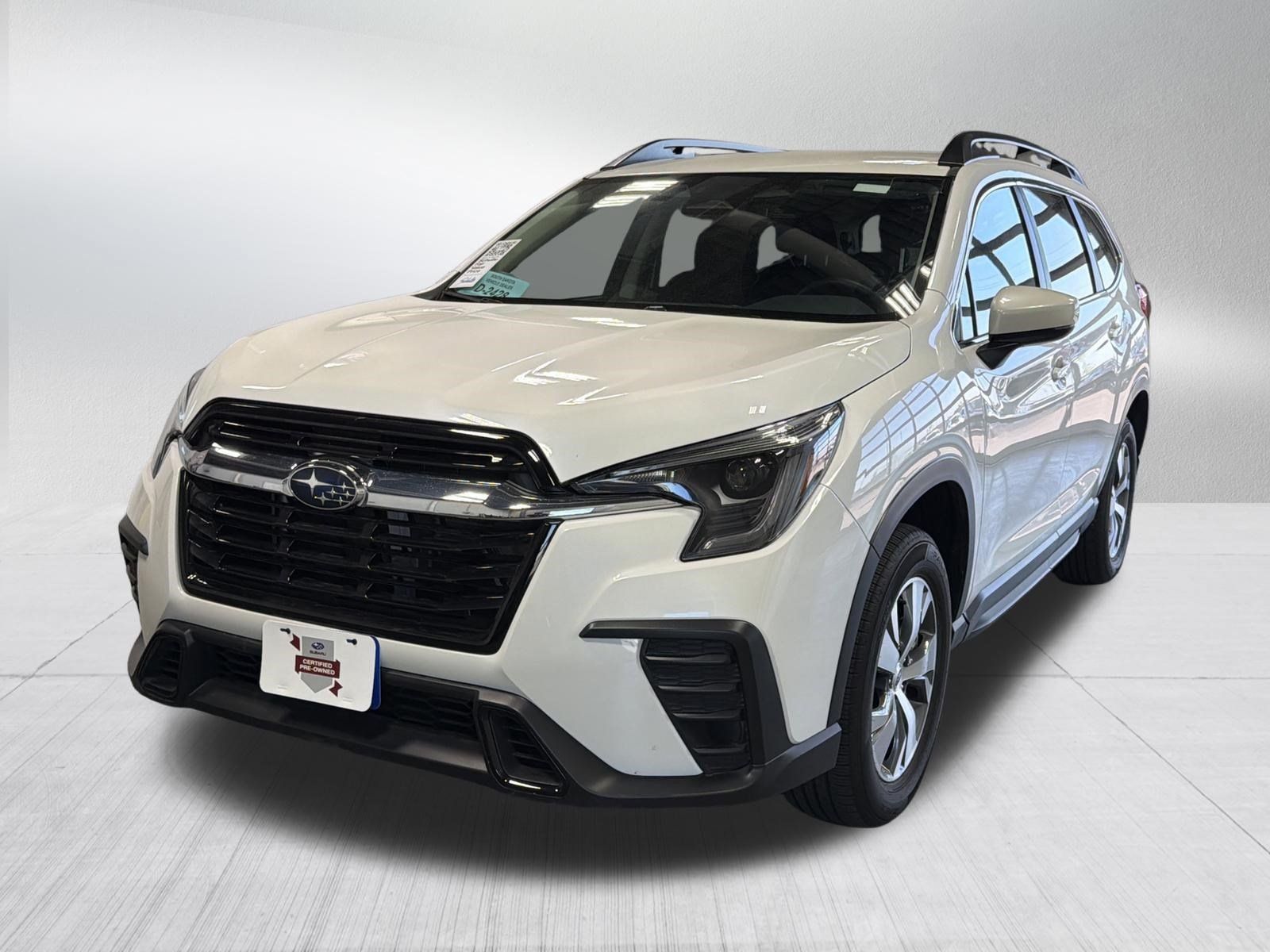 Used 2025 Subaru Ascent Premium AWD/4WD image 3