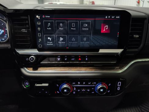 Used 2024 GMC Sierra 3500 SLE w/ SLE Value Package image 10