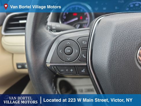 Used 2019 Toyota Camry XLE image 15