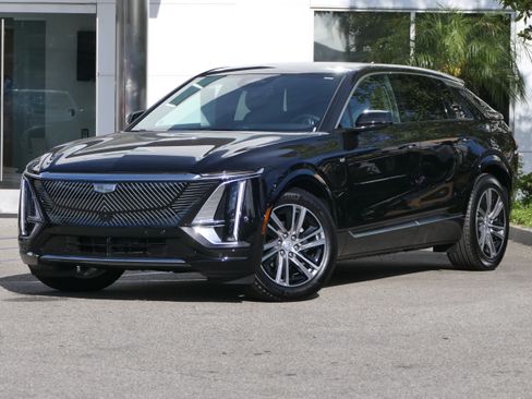 New 2026 Cadillac Lyriq Premium Luxury AWD/4WD image 1