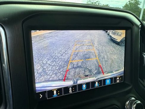 Used 2022 GMC Sierra 1500 AT4 w/ AT4 Premium Package AWD/4WD image 18
