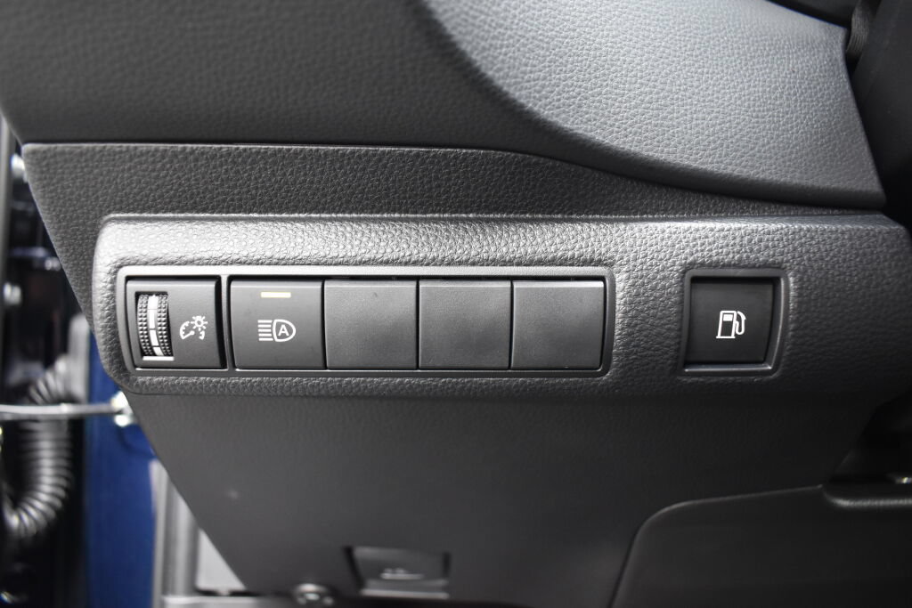Certified 2026 Toyota Corolla XLE FWD image 15