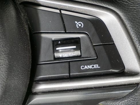 Used 2019 Subaru Crosstrek 2.0i Premium AWD/4WD image 13