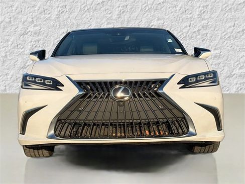 Used 2022 Lexus ES 350 Ultra Luxury image 8