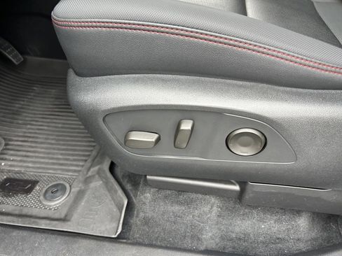 Used 2024 Chevrolet Traverse RS w/ LPO, Floor Liner Package image 54