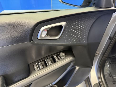 Used 2024 Kia Soul EX FWD image 10