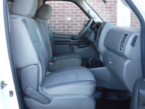 Used 2016 Nissan NV 3500 S w/ Power Package image 6