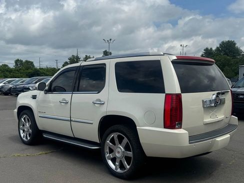 Used 2014 Cadillac Escalade Luxury image 7