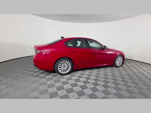 Used 2024 Alfa Romeo Giulia Sprint RWD image 39