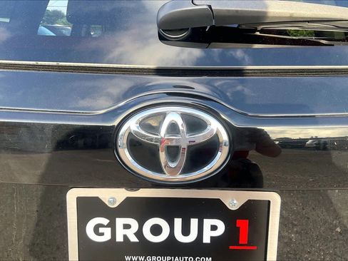 Used 2019 Toyota Highlander LE FWD image 10