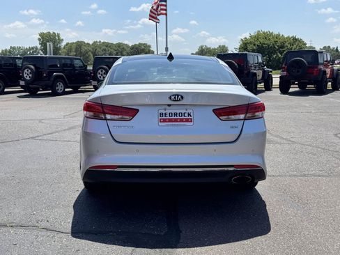 Used 2016 Kia Optima EX w/ Premium Package FWD image 6