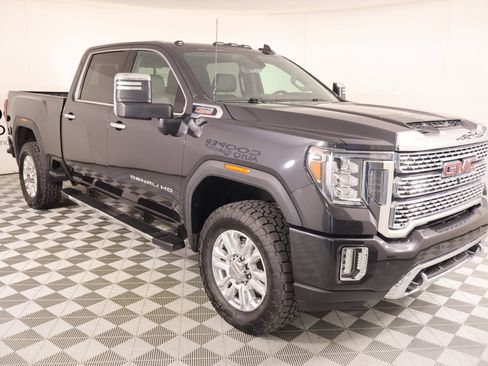 Used 2020 GMC Sierra 2500 Denali w/ Technology Package AWD/4WD image 1