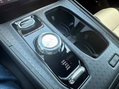 New 2025 Jeep Wagoneer S Limited image 19