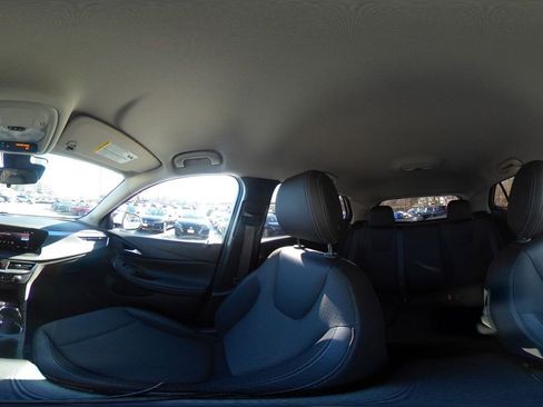 Used 2025 Buick Encore GX Preferred image 36