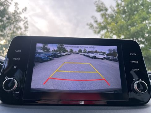 Used 2021 Hyundai Santa Fe SEL image 19