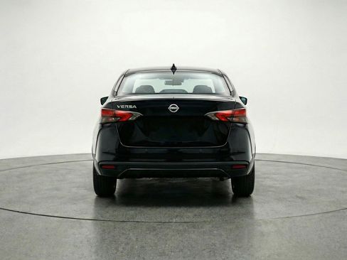 Used 2025 Nissan Versa SV image 7