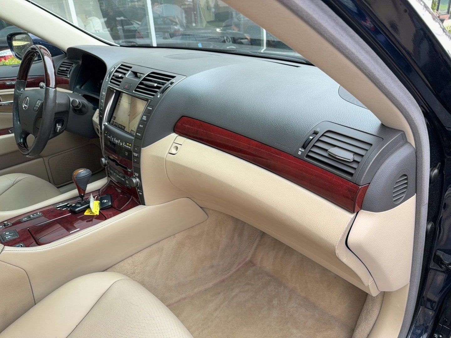 Used 2007 Lexus LS 460 RWD image 20