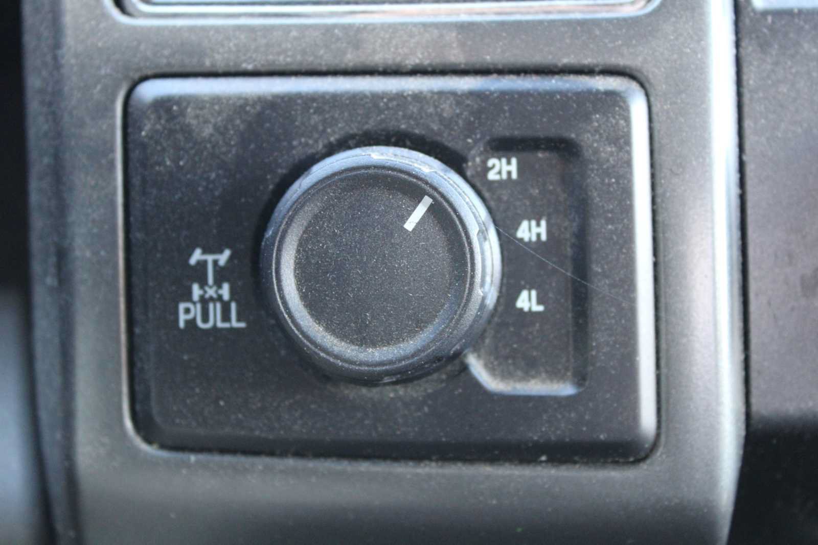 Used 2020 Ford F250 XLT w/ XLT Premium Package AWD/4WD image 17