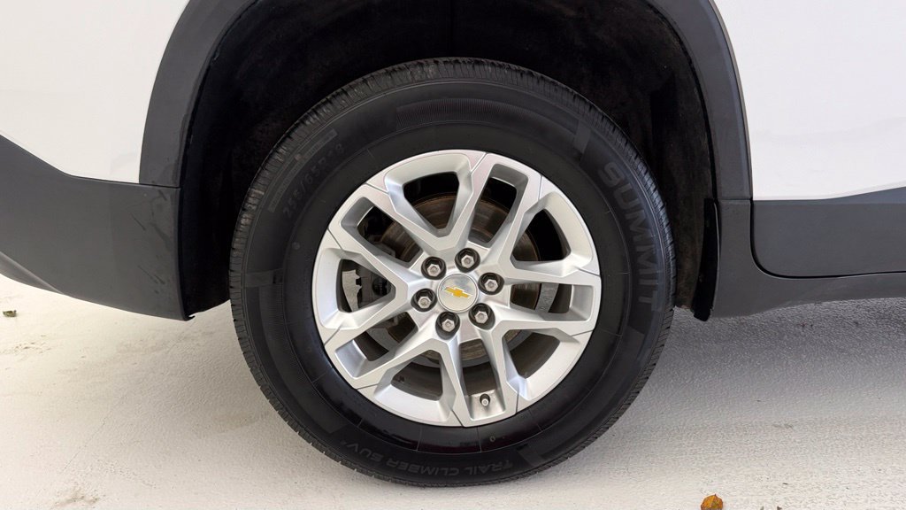 Used 2021 Chevrolet Traverse LT FWD image 20