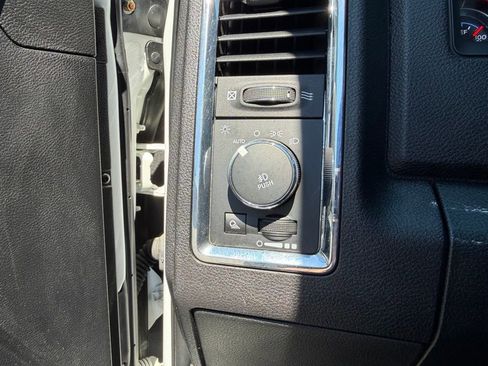 Used 2018 RAM 2500 Laramie AWD/4WD image 18
