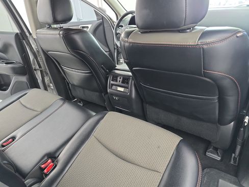 Certified 2019 Nissan Pathfinder SV w/ Rock Creek Edition image 11