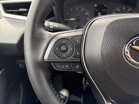 Used 2025 Toyota Corolla SE image 22