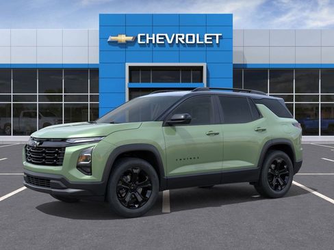 New 2026 Chevrolet Equinox LT w/ Convenience Package II AWD/4WD image 2