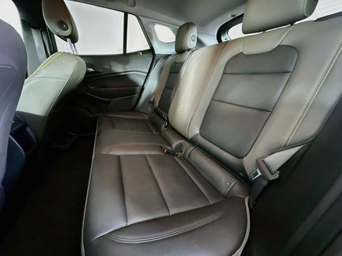 Used 2025 Chevrolet Trax ACTIV FWD image 25