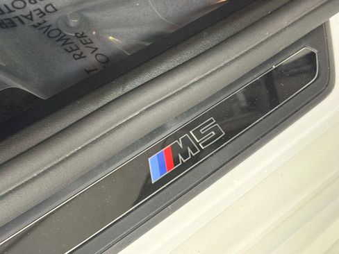 Used 2025 BMW M5 Touring AWD/4WD image 23