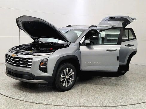 New 2026 Chevrolet Equinox LT AWD/4WD image 10