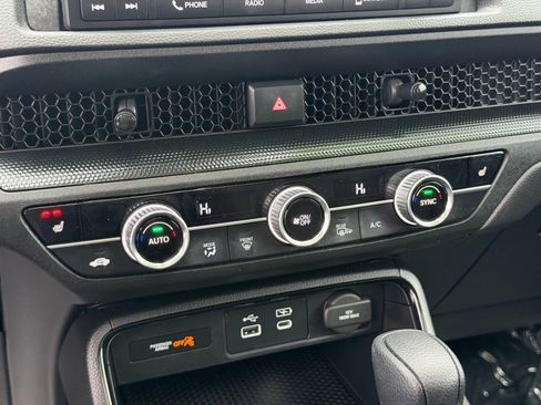 Used 2024 Honda CR-V EX image 23