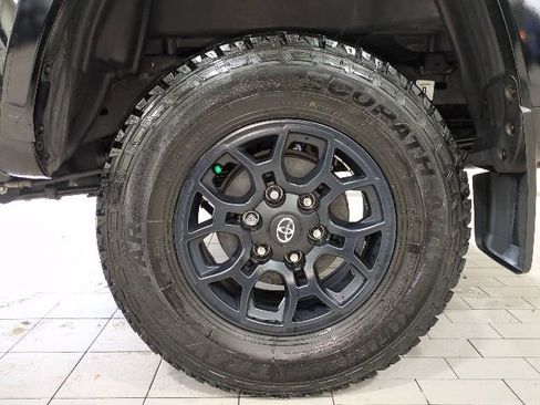 Used 2021 Toyota Tacoma SR5 image 17