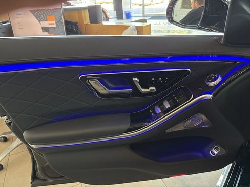 New 2025 Mercedes-Benz S 580 4MATIC Sedan image 11