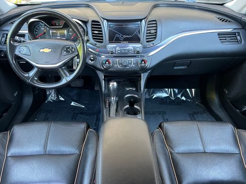 Used 2018 Chevrolet Impala Premier FWD image 3