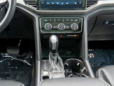 Used 2021 Volkswagen Atlas Cross Sport SEL AWD/4WD image 14