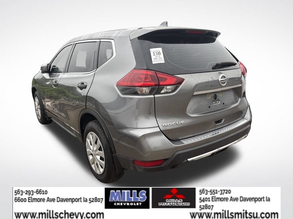 Used 2018 Nissan Rogue S FWD image 2