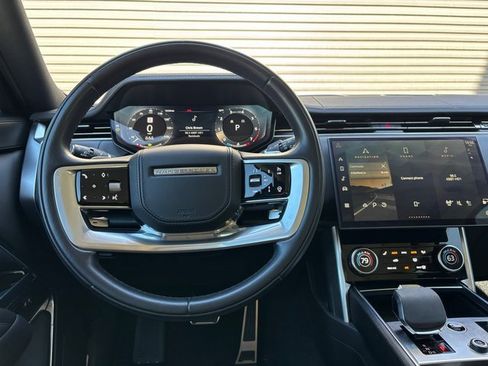 Used 2023 Land Rover Range Rover SE image 14