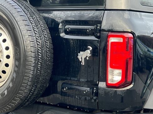 Used 2022 Ford Bronco 2-Door image 6