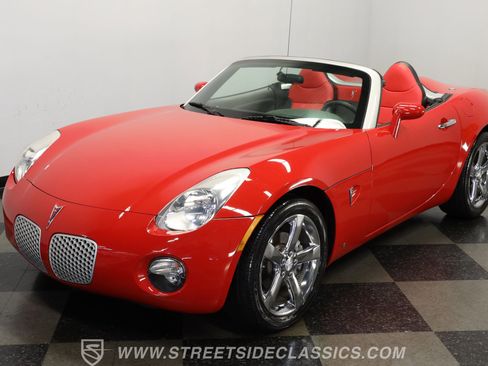 Used 2007 Pontiac Solstice Convertible w/ Preferred Package image 17