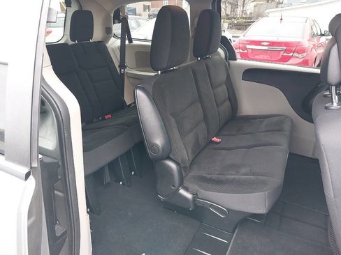 Used 2017 Dodge Grand Caravan SE w/ Power Window Group image 8