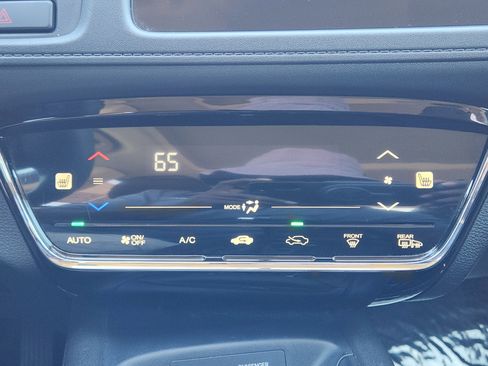 Used 2017 Honda HR-V EX image 19